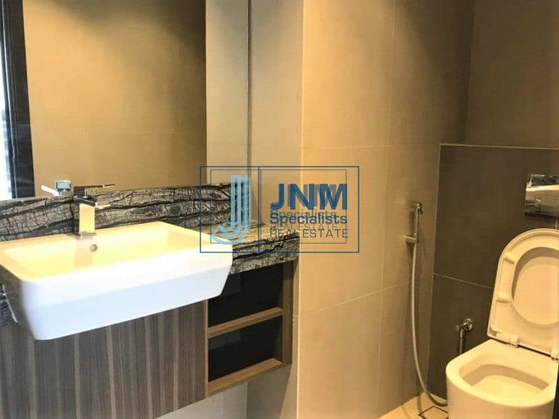 13 Well-maintained 2 Beds | Near Metro | SZR View