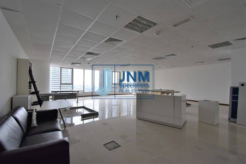 7 Fitted Office Space in Platinum Tower