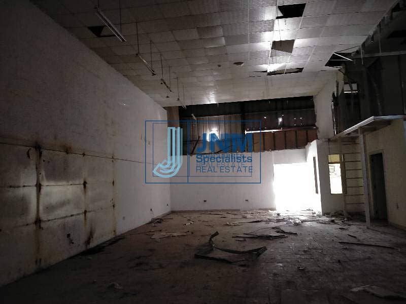 8 warehouse for rent in al quoz 04 2300sqft plus tax