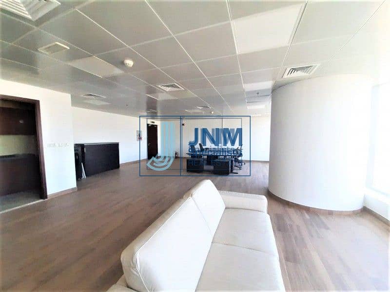 5 High Floor | Full Lake View | Fitted Office