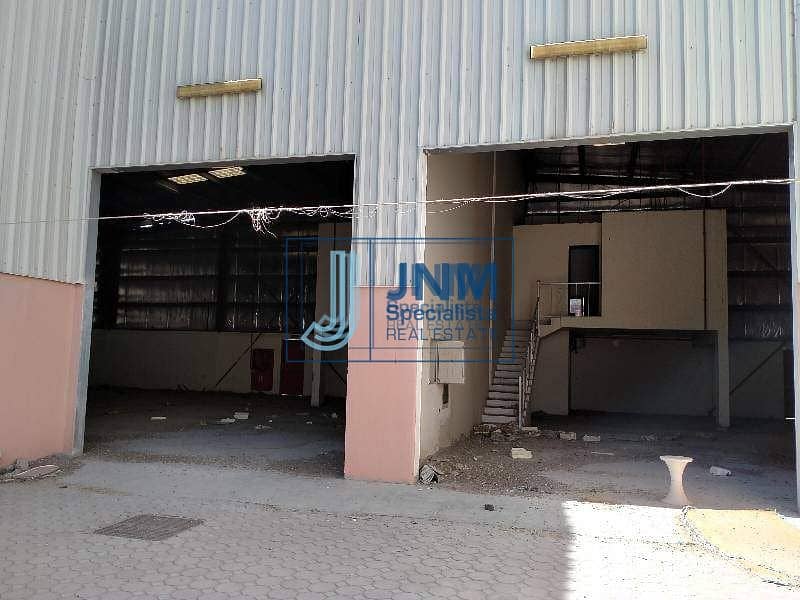 5 1600 Sqft insulated warehouse for rent in al quoz