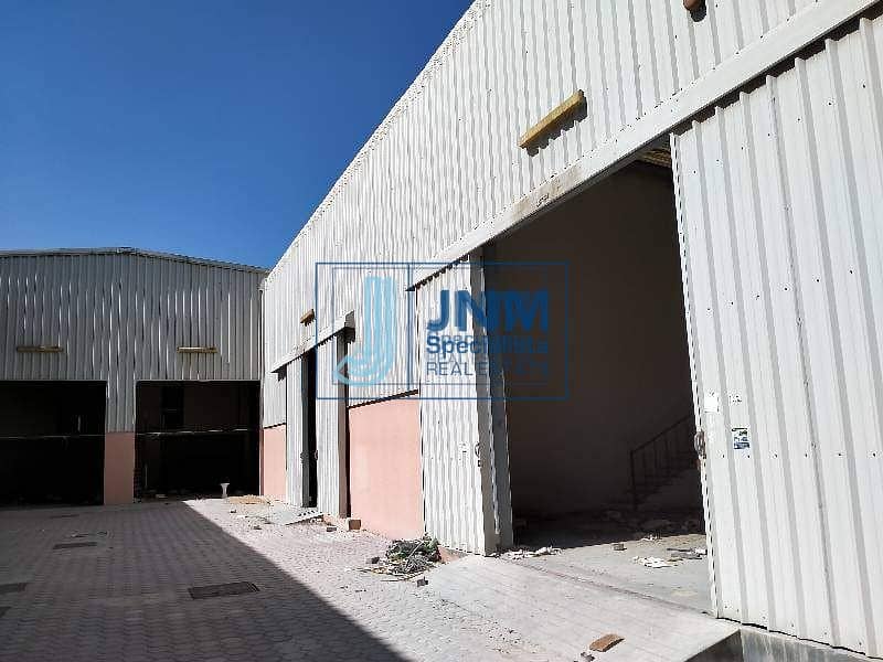 6 1600 Sqft insulated warehouse for rent in al quoz