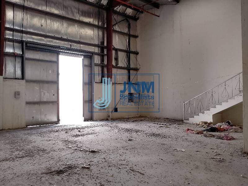 8 1600 Sqft insulated warehouse for rent in al quoz