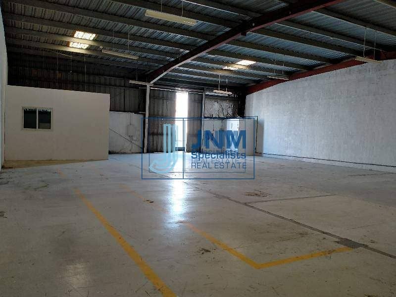 7 3000 Sqft warehouse for rent in al quoz including tax