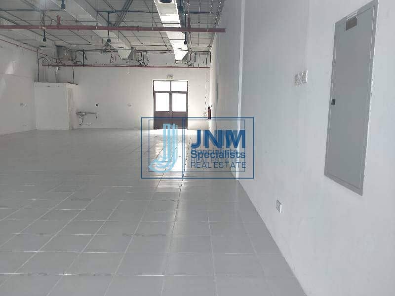 2 1812 Sq-Ft Shop for rent al quoz  main road faceing