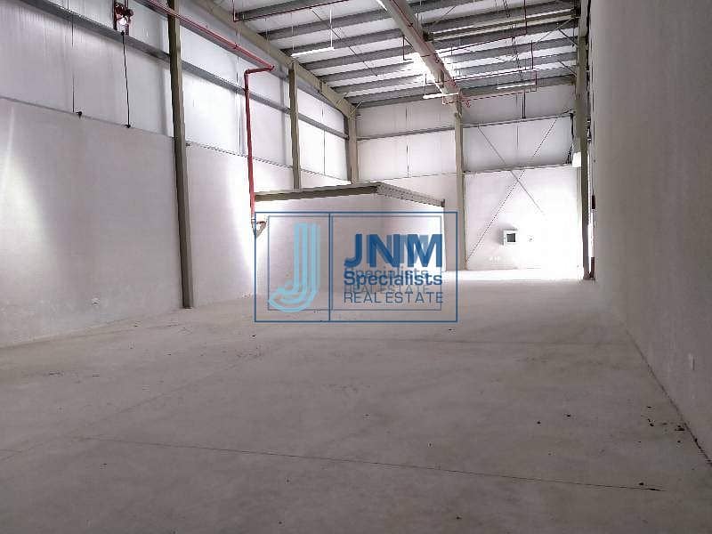 3 2000 Sq-ft insulated warehouse for rent in al quoz