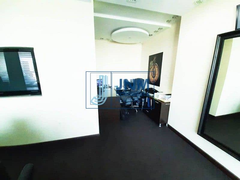 12 High Floor | Fully Furnished Office | Vacant