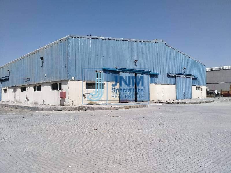 warehouse with commercial Land for Rent in al quoz