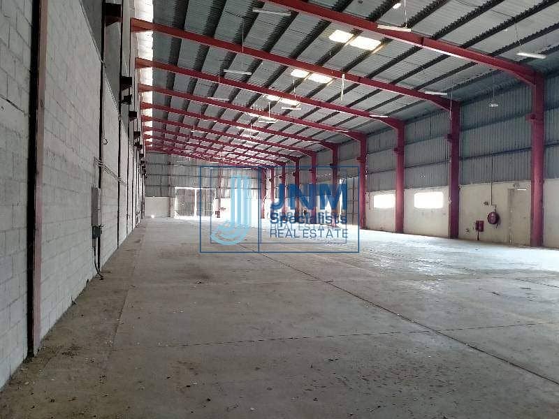 10 warehouse with commercial Land for Rent in al quoz