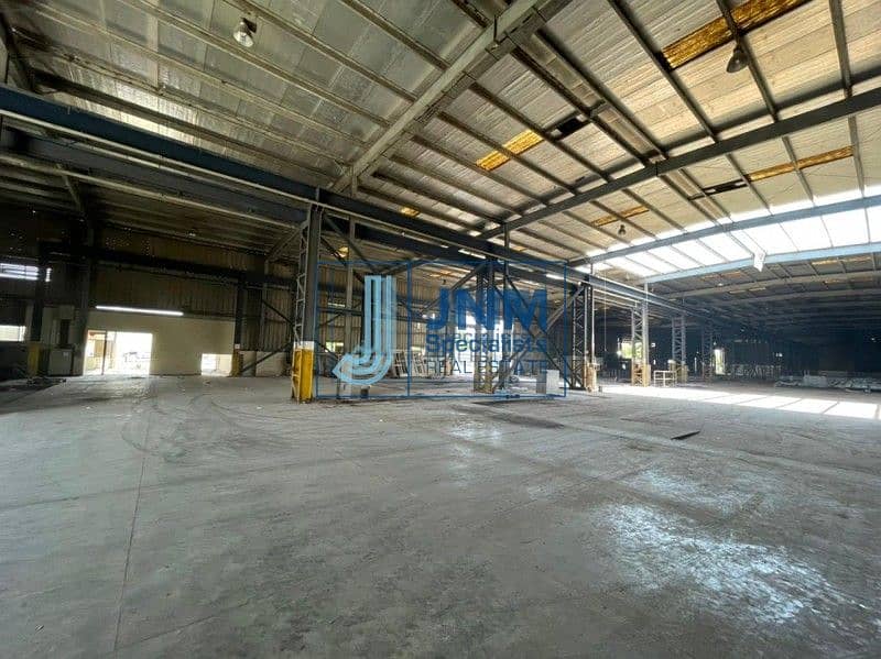 12 200000 Sq-ft commercial land with warehouse for rent in al quoz