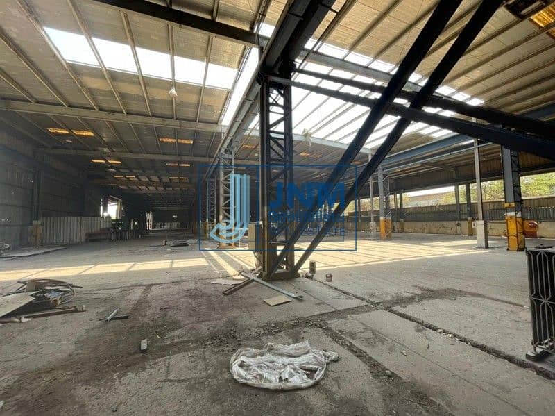 15 200000 Sq-ft commercial land with warehouse for rent in al quoz