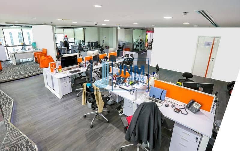Rented Office in the Best Business Area!