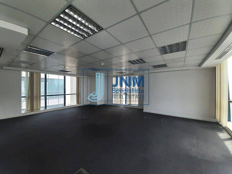 10 Elegant Partial Lake View | High Floor | Combined Offices !