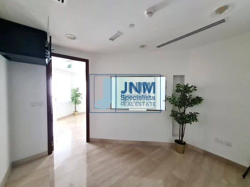 11 Amazing View | High Floor | Fitted Commercial Space !
