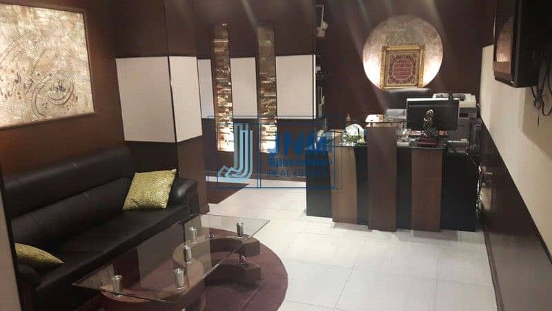 16 Fitted Office Space | Mid Floor | Near To Metro | Call us !