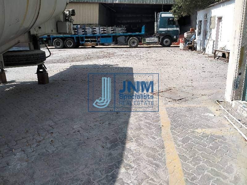 3 Commercial land with warehouse for rent in al quoz
