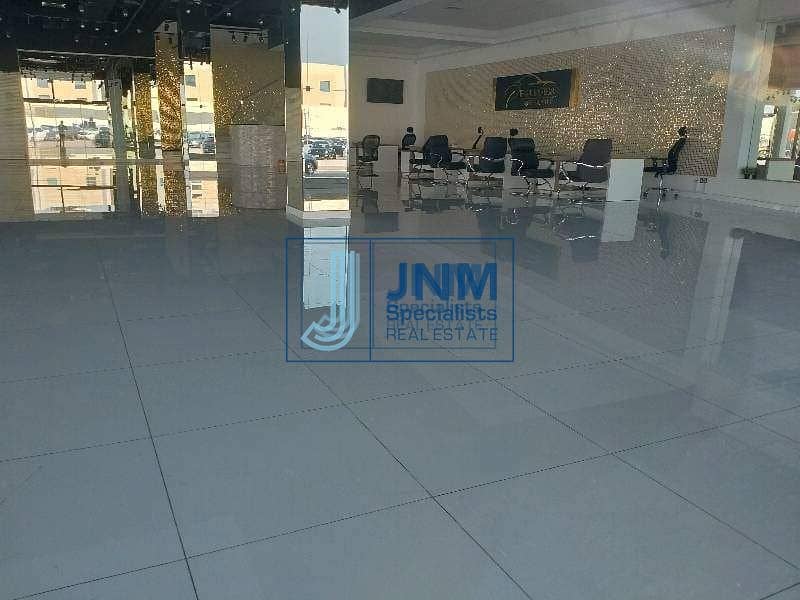7 Prime Location close to Shaikh Zayed Road Fitted Showroom For Rent