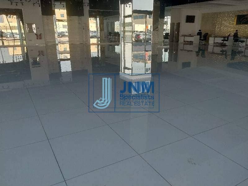 12 Prime Location close to Shaikh Zayed Road Fitted Showroom For Rent