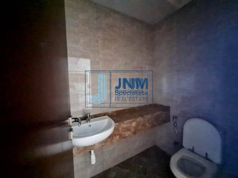 15 Spacious 1 Bedroom Apartment With Balcony For Rent