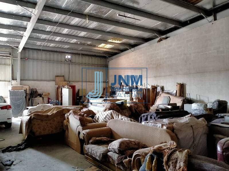 2 2850 Sq-Ft insulated warehouse for rent in al quoz