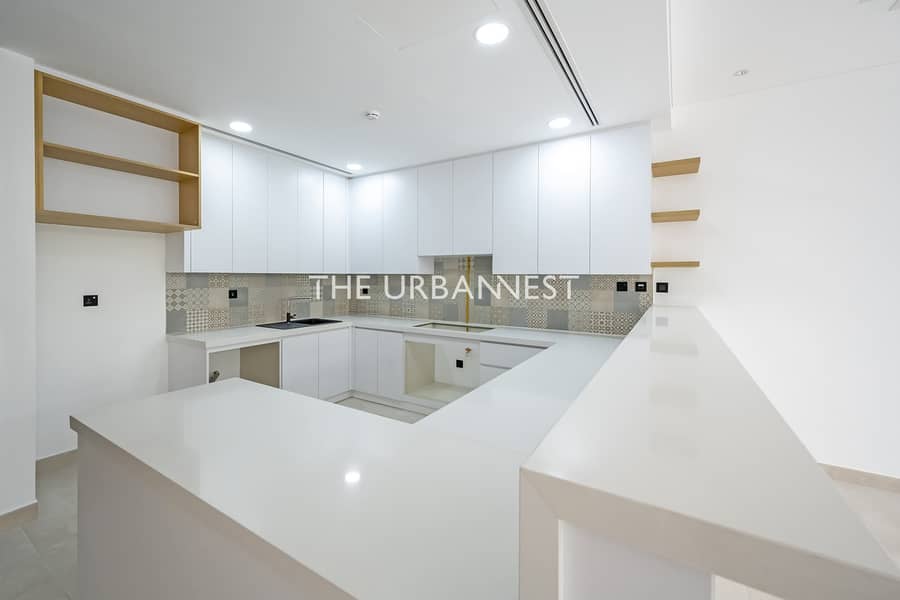 21 4 Bedroom Jumeirah Luxury Living | Ready to Rent