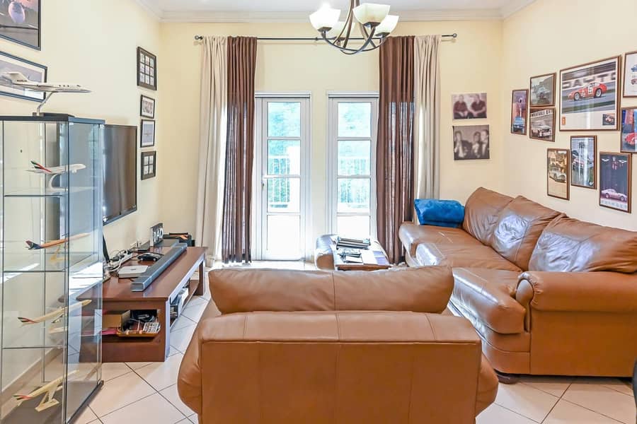 9 Cozy E3 Cordoba | 4BR plus Study with Bath