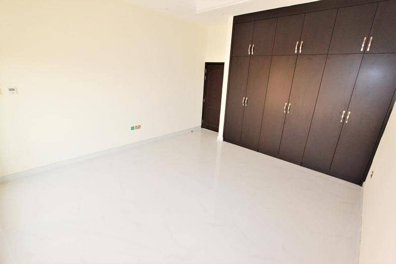 10 Spacious 5 BH | Corner Villa with Basement