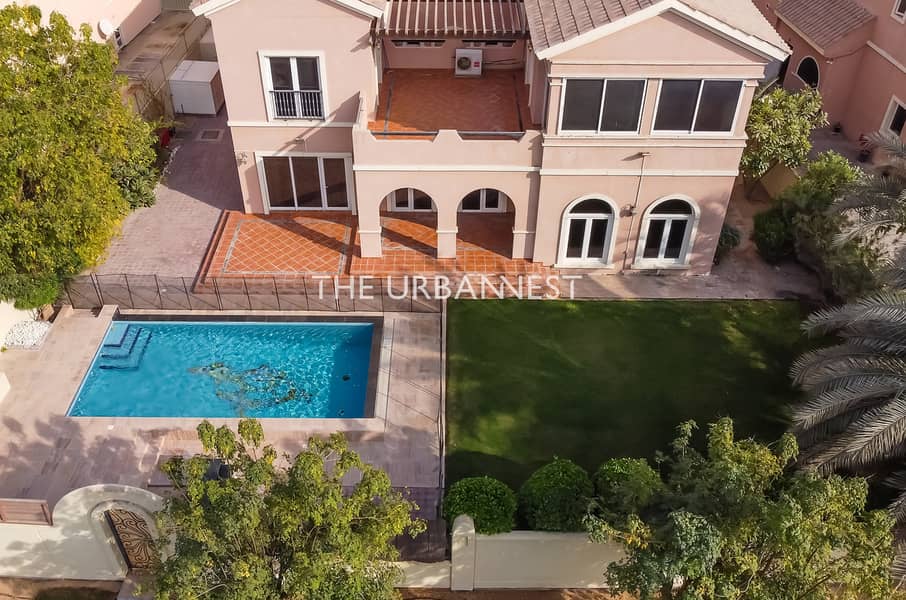 2 Valencia in Prime Location 5BH | Pool and Garden