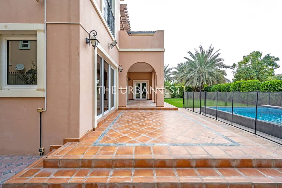 5 Valencia in Prime Location 5BH | Pool and Garden