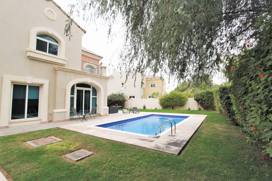 Immaculate C2 | Private Pool | Backing Park