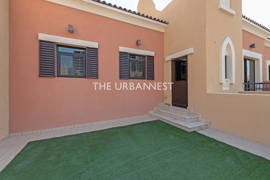 20 Contemporary 5 Bed | Gated Community | Vacant