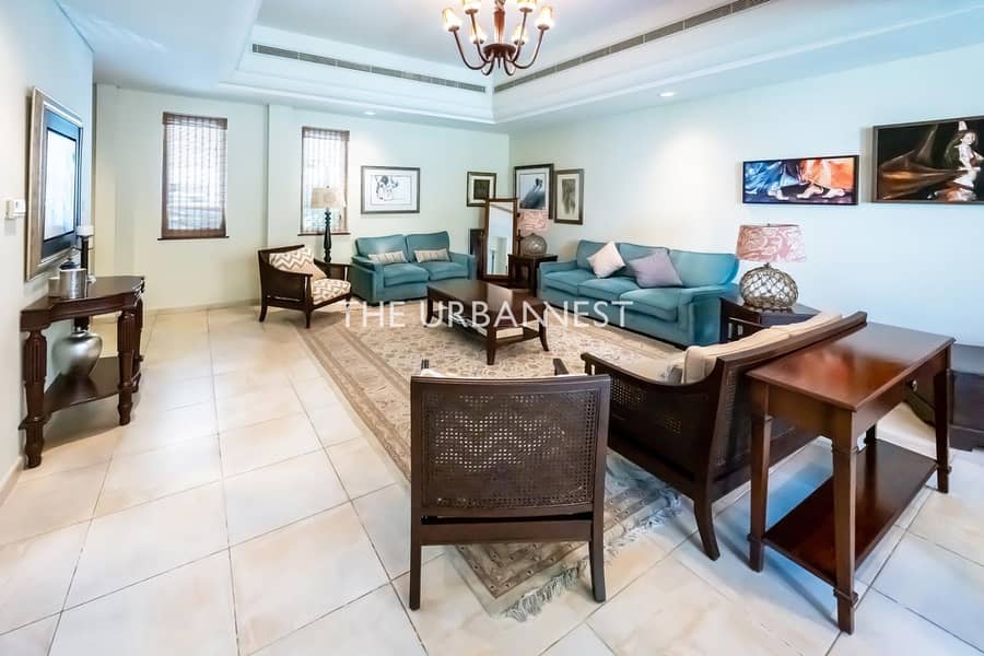 5 EXCLUSIVE | 4 Bedroom Townhouse in Great Location