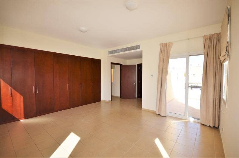 6 Spacious Type A | 3 Bed | Next to Pool and Park