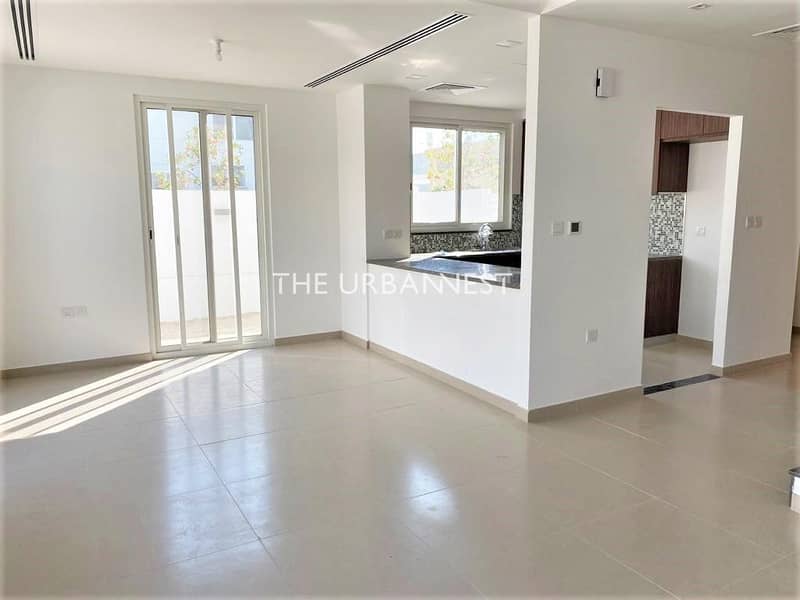 2 4 Bed Townhouse | Close to pool | Arabella 3