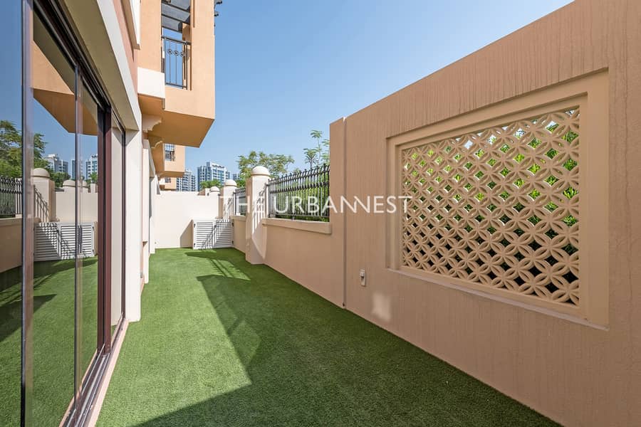 34 Beautiful 4BR plus Maids | Contemporary Townhouse