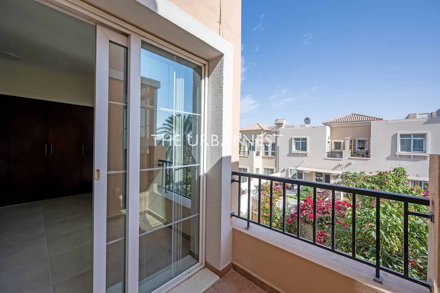 22 Bright Type 4M | Serene Location | Well Maintained