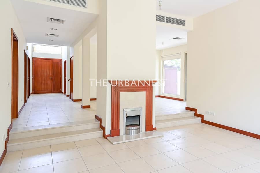 2 Exclusive | Type 8 | in Great Location | 3 Bed