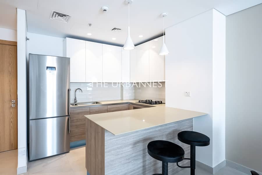 14 Charming  1 BR | Fully Furnished | Brand New