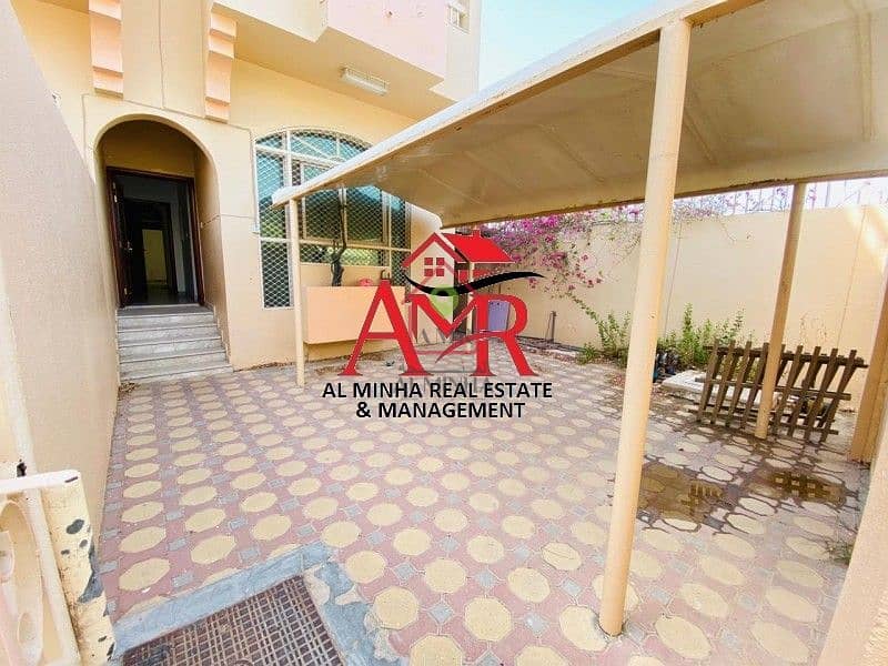 16 Private Entrance - Ground Floor - Private Yard