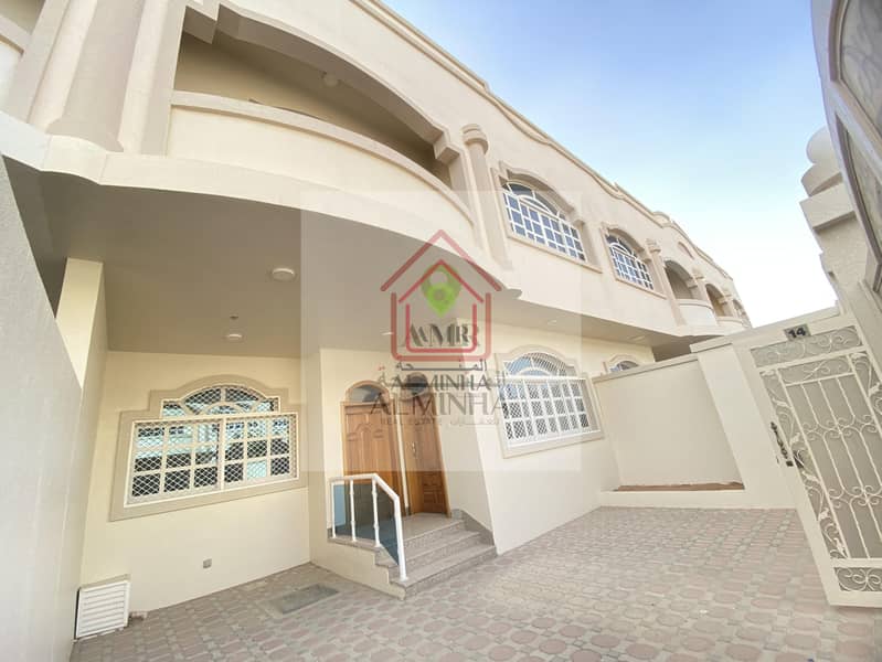 Spacious 5 Master Beds. | Private Yard| Balconies