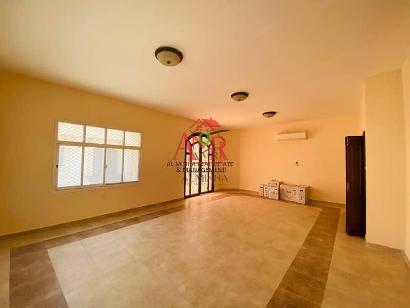 11 Amazing 3 Br Apartment With Balcony & Shaded Parking