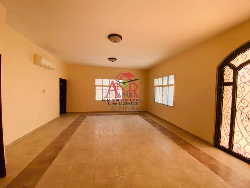 15 Amazing 3 Br Apartment With Balcony & Shaded Parking