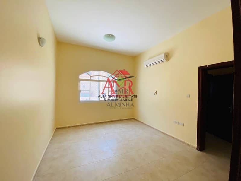 2 Master Bedrooms With Build-In-Wardrobes In Asharej Closed To Tawam Hospital