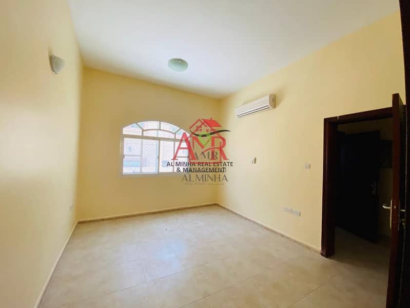 13 2 Master Bedrooms With Build-In-Wardrobes In Asharej Closed To Tawam Hospital