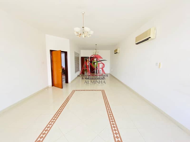 4 Master Bedrooms Villa with Separate Entrance And Private Yard In Khabisi. Easy Aceess To Airport & Tawam.