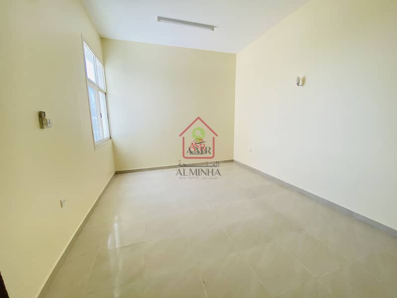 4 Amazing & Spacious Flat With Private Entrance & Balcony