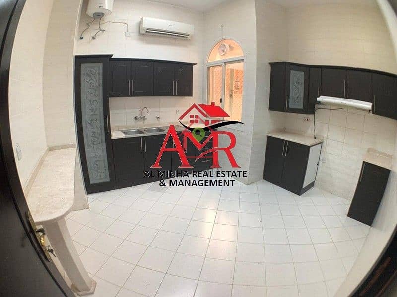 6 3 Br Villa | Wardrobes |Shaded Parking |