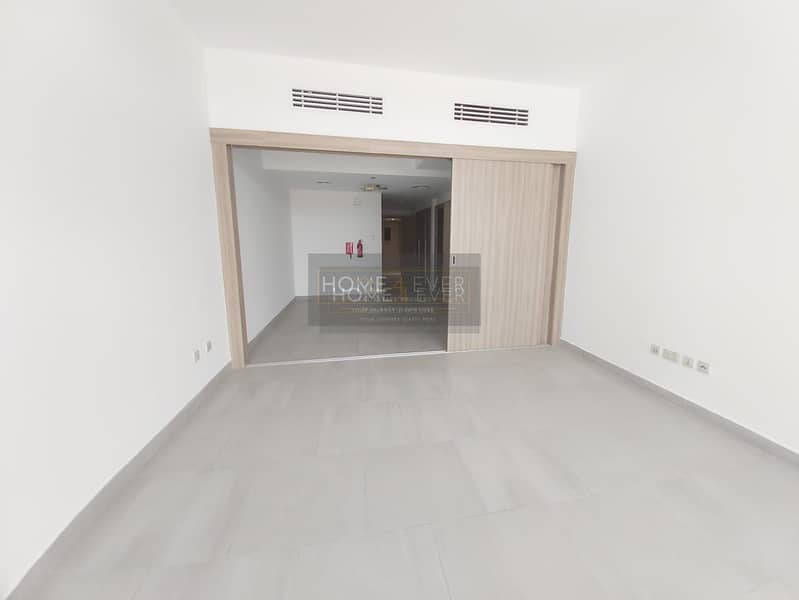 Partition Studio | Brand New | Closed Kitchen