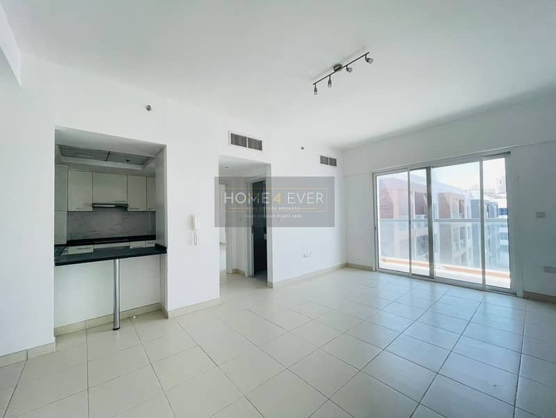 High Quality | Neat & Clean | Kitchen Equipped |  Vacant Now