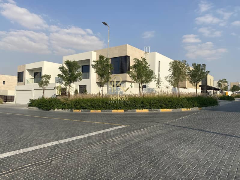 2 villa 3BR for sale in Sharja